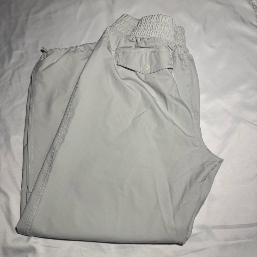 Apana Women's Light Gray Joggers